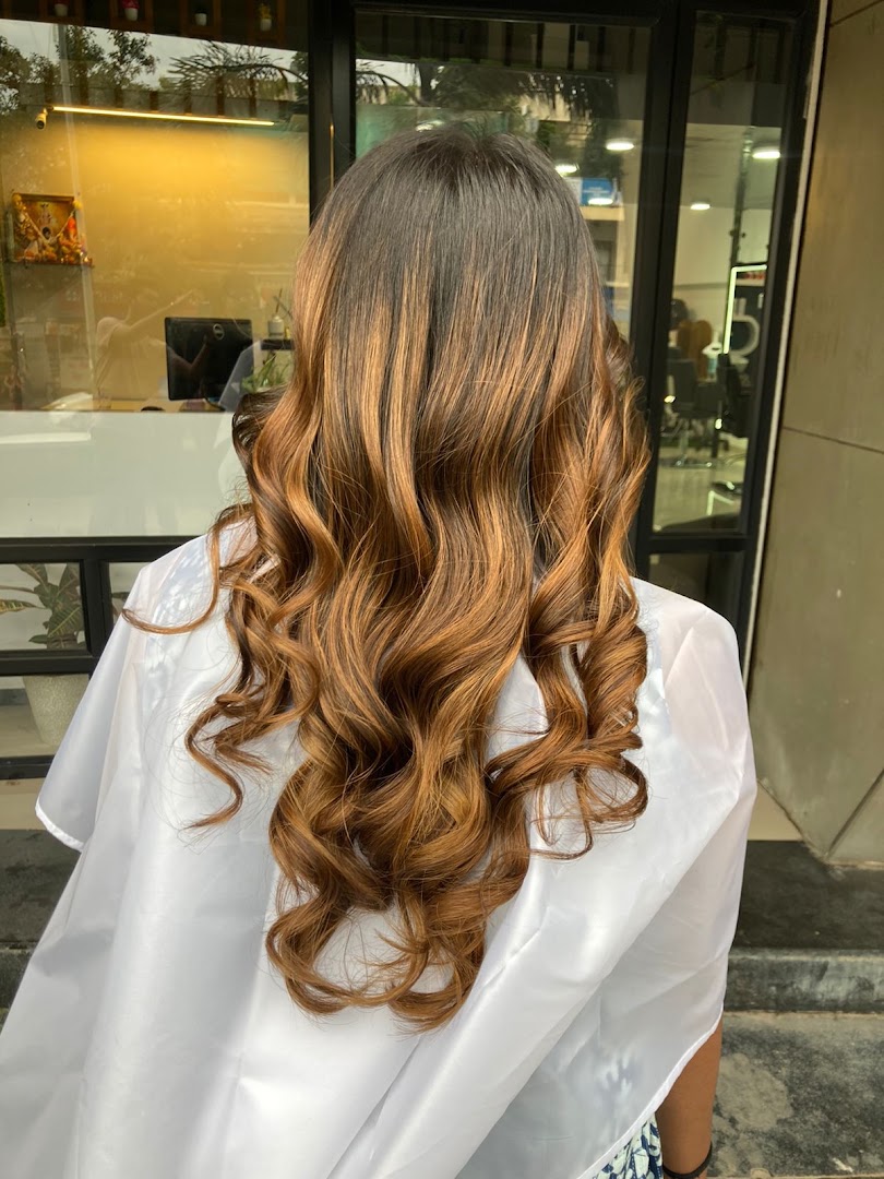 Caramel balayage curls, women's colour