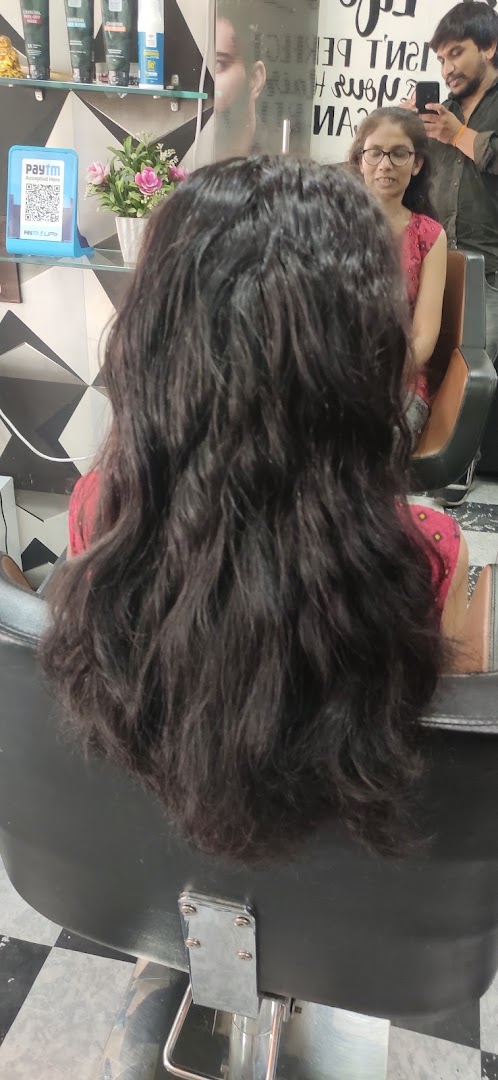 Women's balayage, colour and smoothing at Divine Salon
